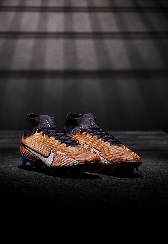 Nike Mercurial Superfly d&agrave;nh ri&ecirc;ng cho Kylian Mbappe 2