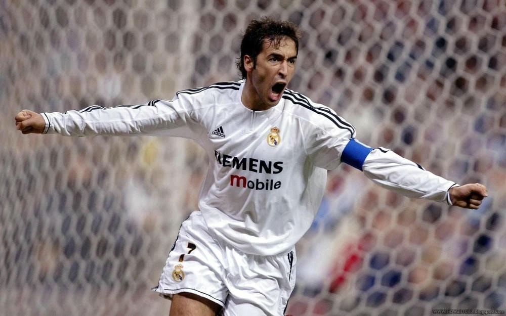 7. Raúl González