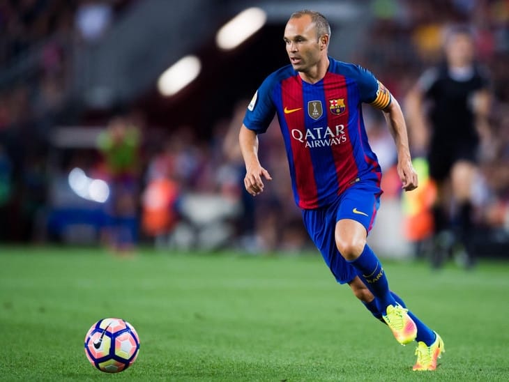 Andres Iniesta - Top 10 tiền vệ hay nhất thế giới mọi thời đại