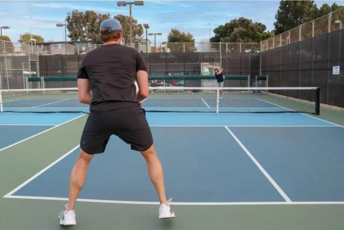 Tư thế sẵn sàng trong Pickleball