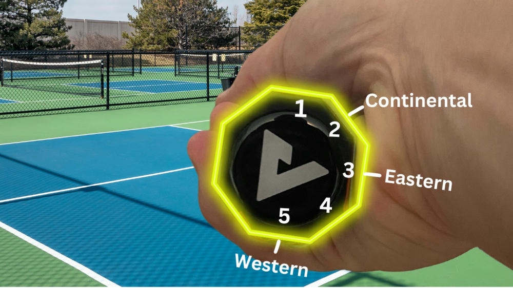 Cach-cam-vot-Pickleball-15-.jpg