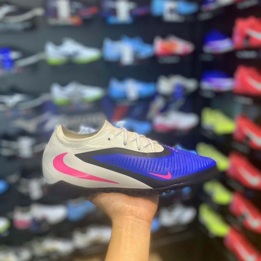 Review-Giay-Da-Bong-Nike-4-.jpg
