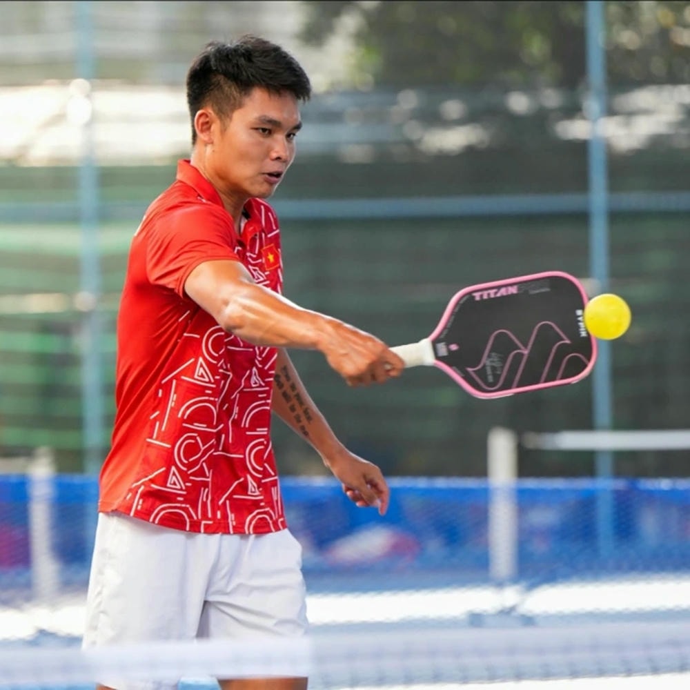 Trịnh Linh Giang – Ngôi sao từ tennis chuyên nghi