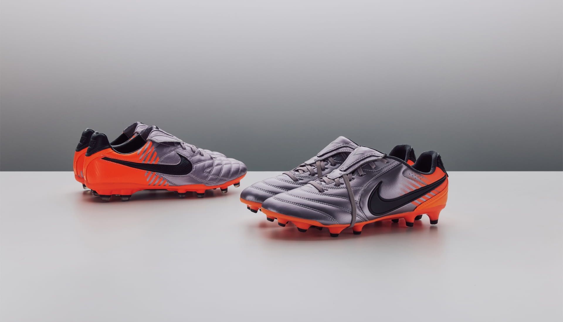 Nike Tiempo Ligera Pro phối World Cup 2010