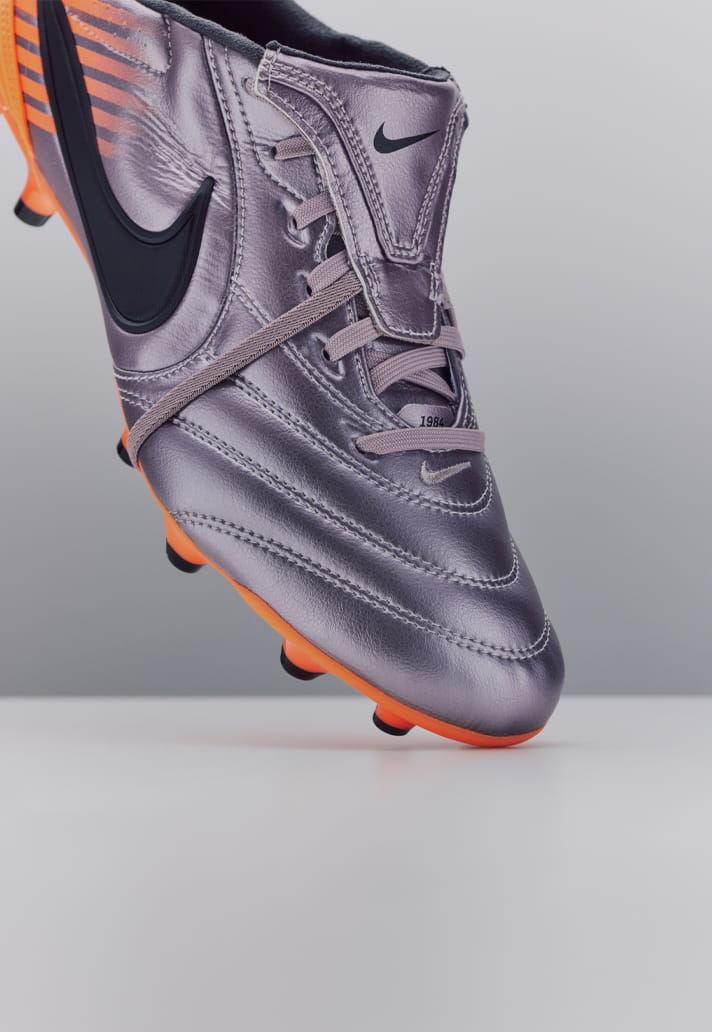 Nike Tiempo Ligera phối bạc cam
