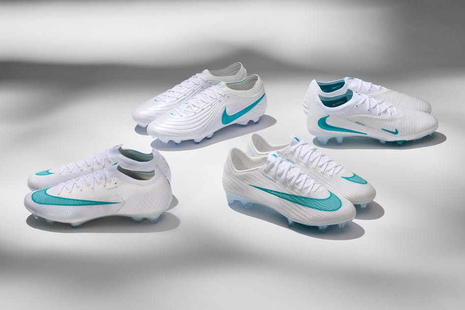 Nike Bright Lights Pack: giày trắng phối xanh ngọc, nên chọn Mercurial, Phantom hay Tiempo?