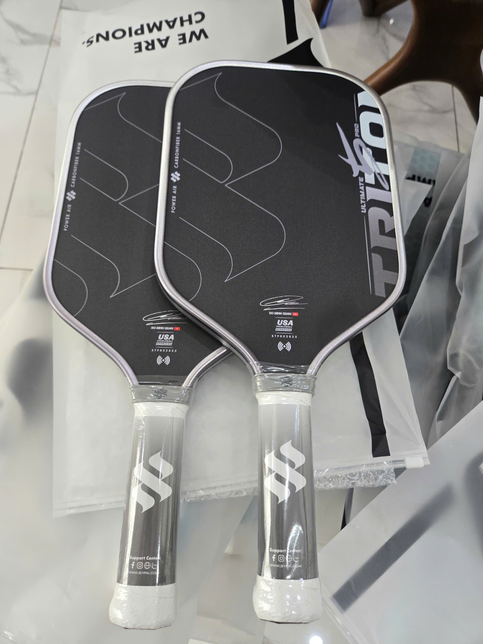 (bản chữ ký) Vợt Pickleball Sypik Pro Tour Ultimate Triton 5 - Bạc - 16mm