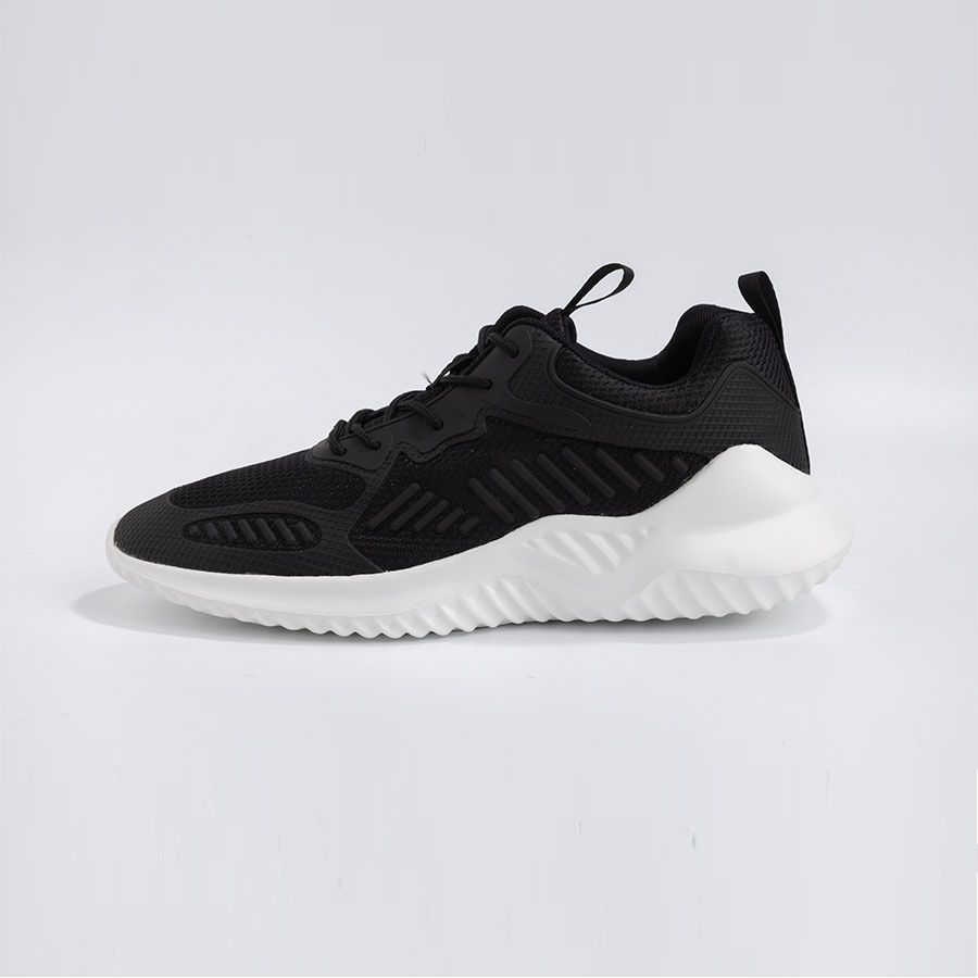 Giày AKKA FREE 1.0 - Đen/trắng