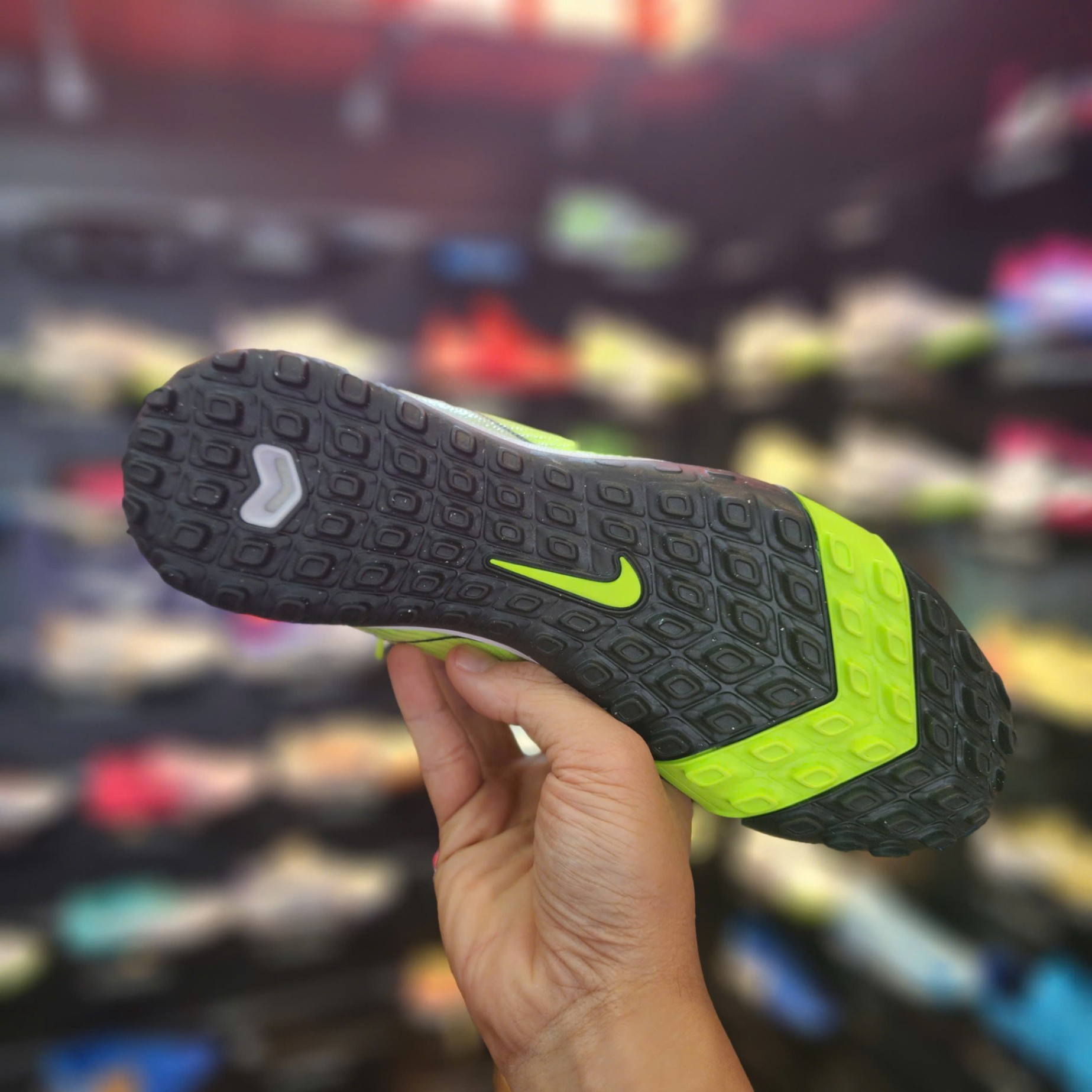 Nike Mercurial Vapor 16 Pro Mad Voltage TF - Xanh dạ quang - FQ8687-700