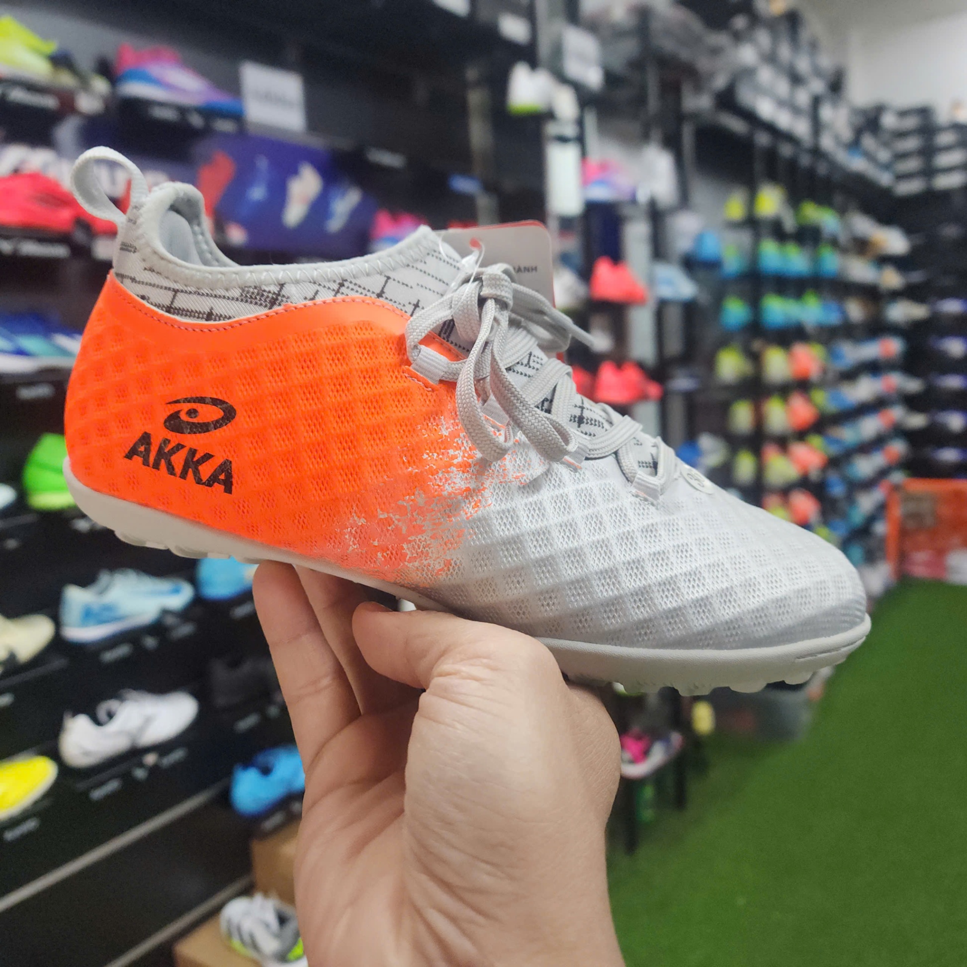 Giày AKKA Kid Speed 2-Bạc/cam