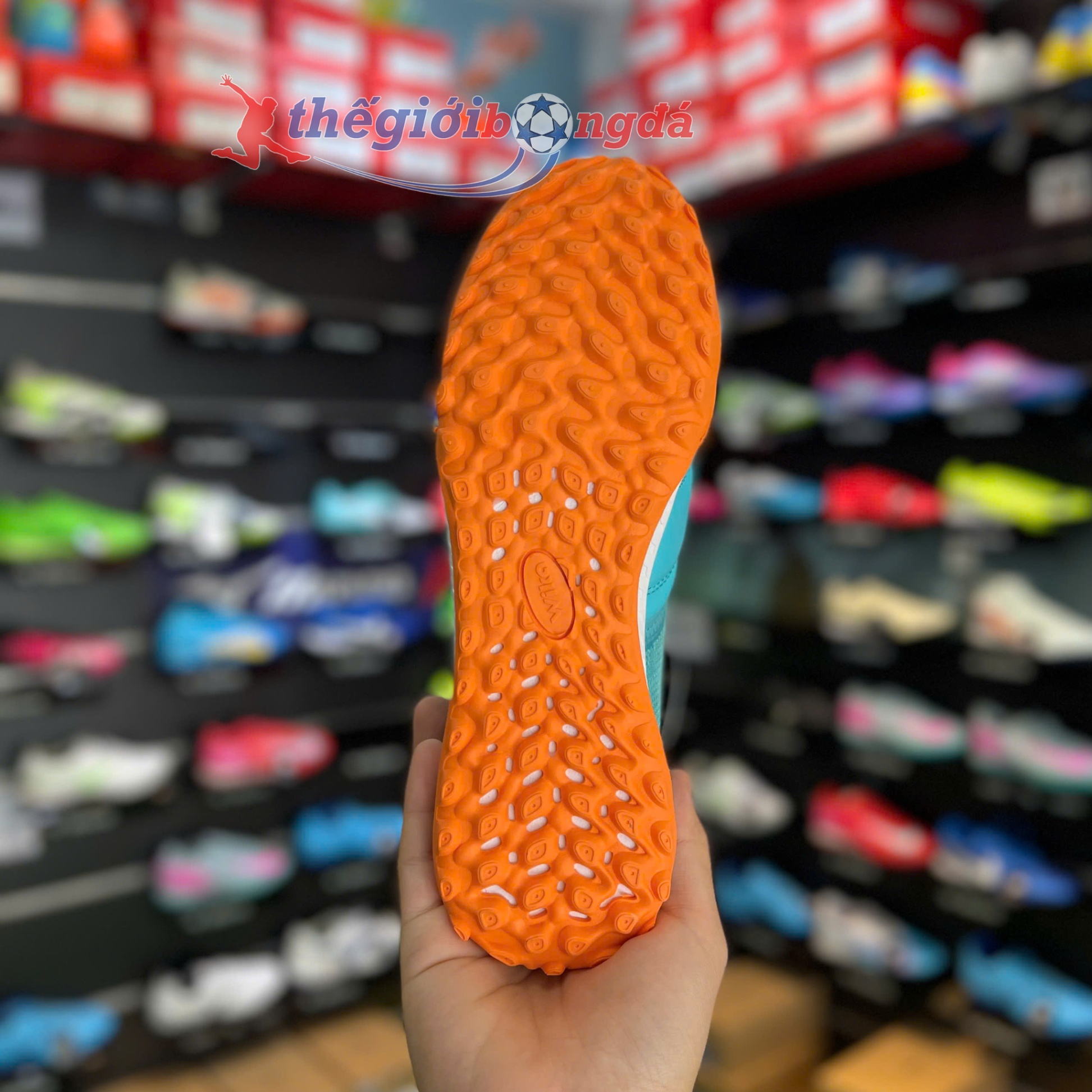 Giày đá bóng Wika QH19 Z-Vol Quang Hải - Xanh ngọc