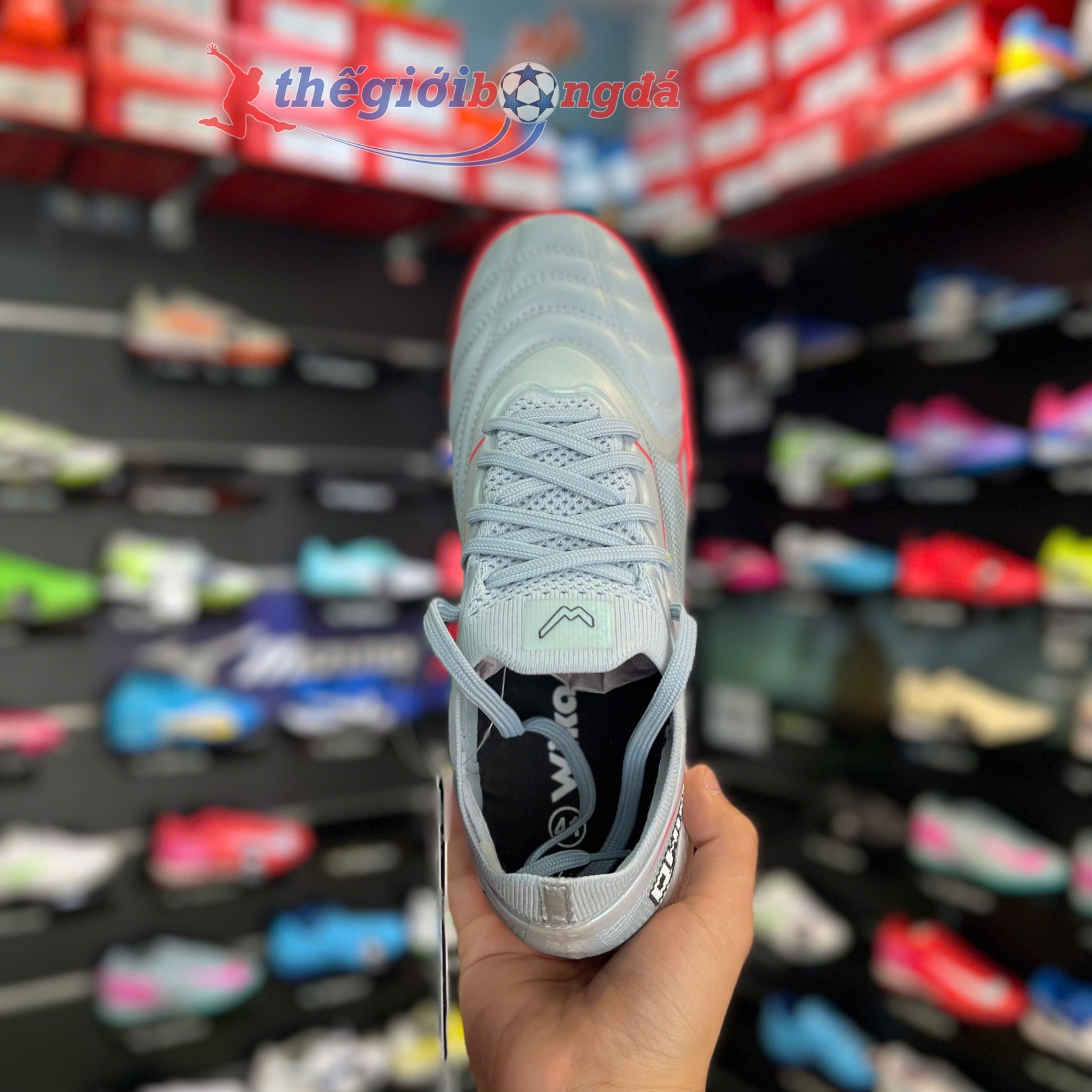 Giày đá bóng Wika QH19 Z-Vol Quang Hải - Xám Hồng