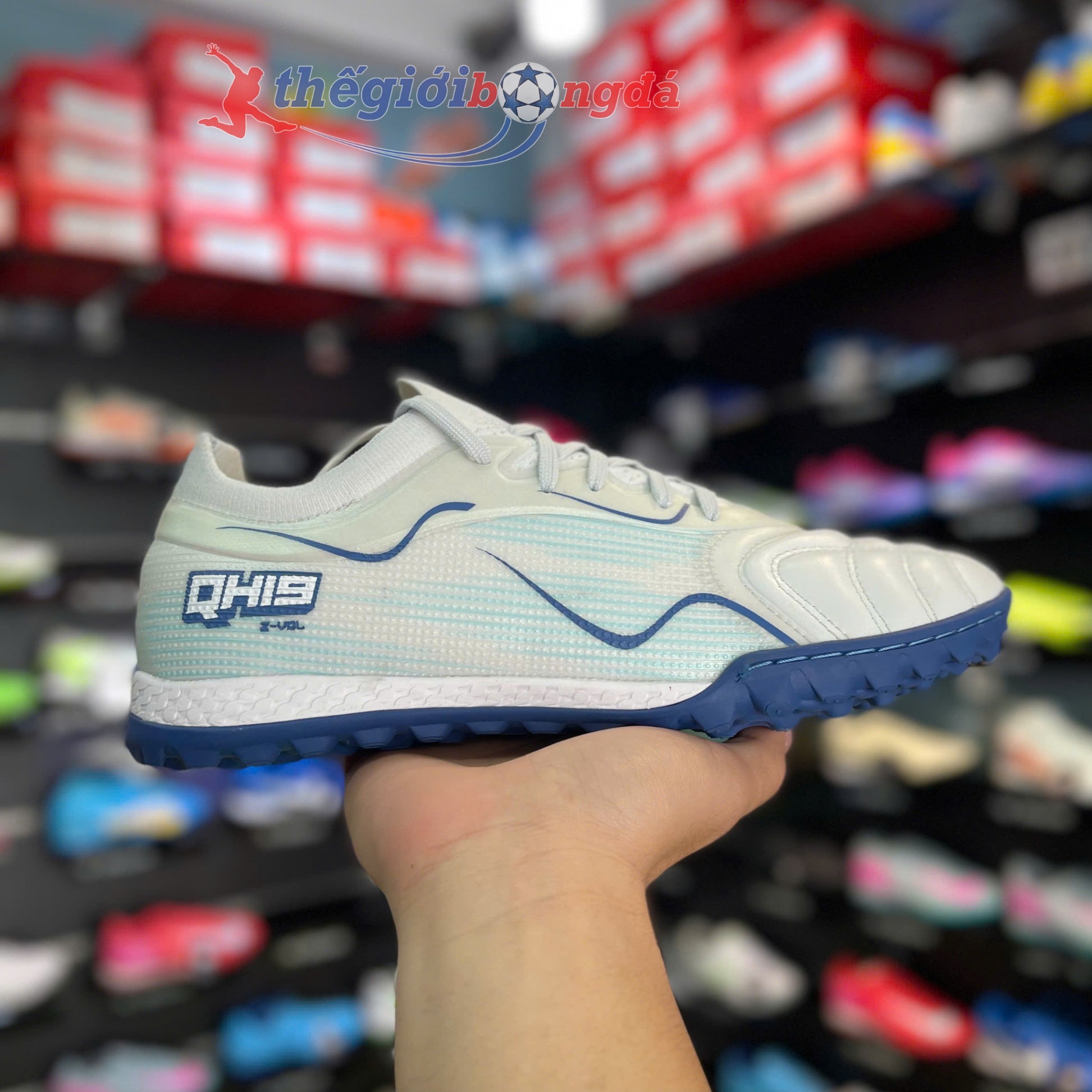 Giày đá bóng Wika QH19 Z-Vol Quang Hải - Xám xanh