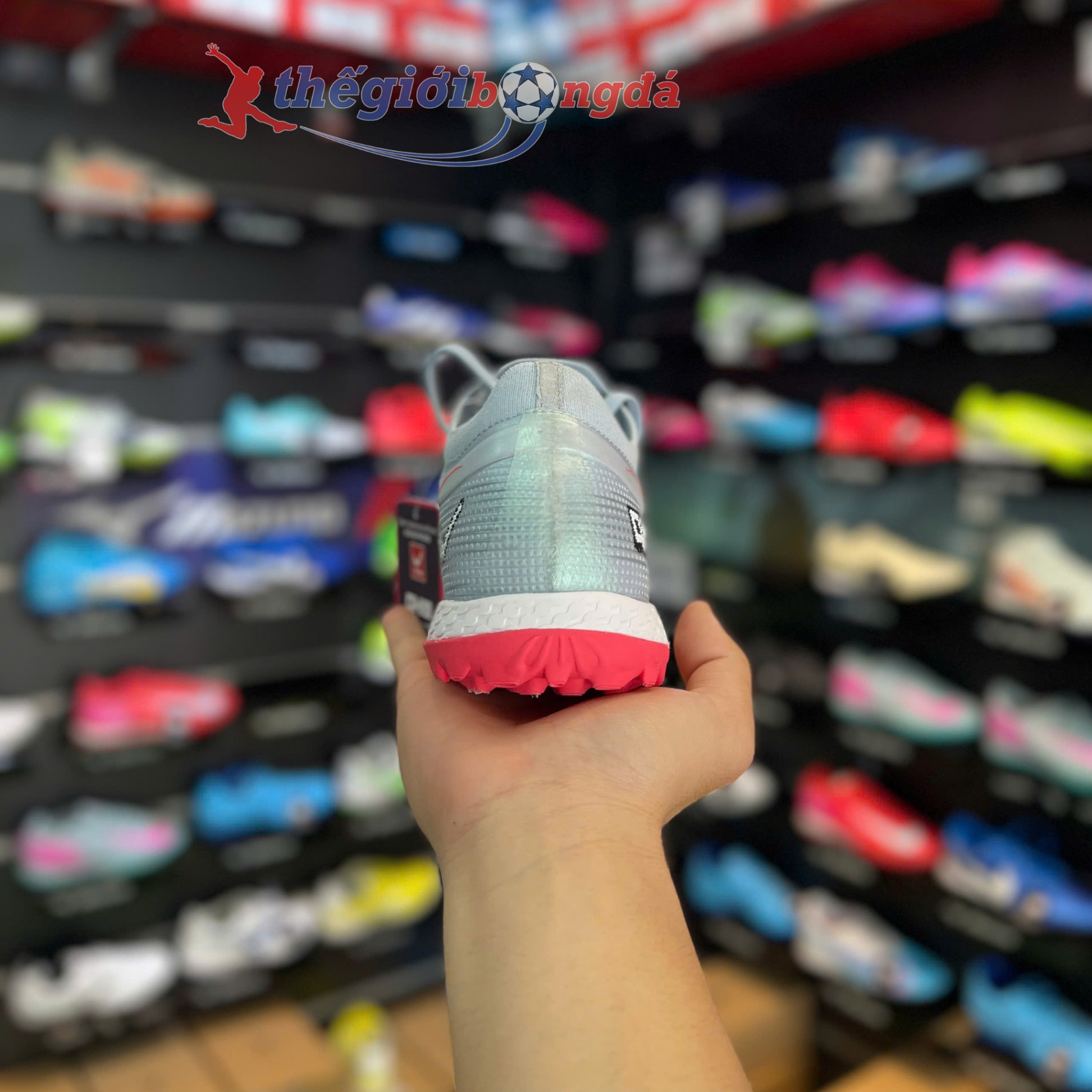 Giày đá bóng Wika QH19 Z-Vol Quang Hải - Xám Hồng