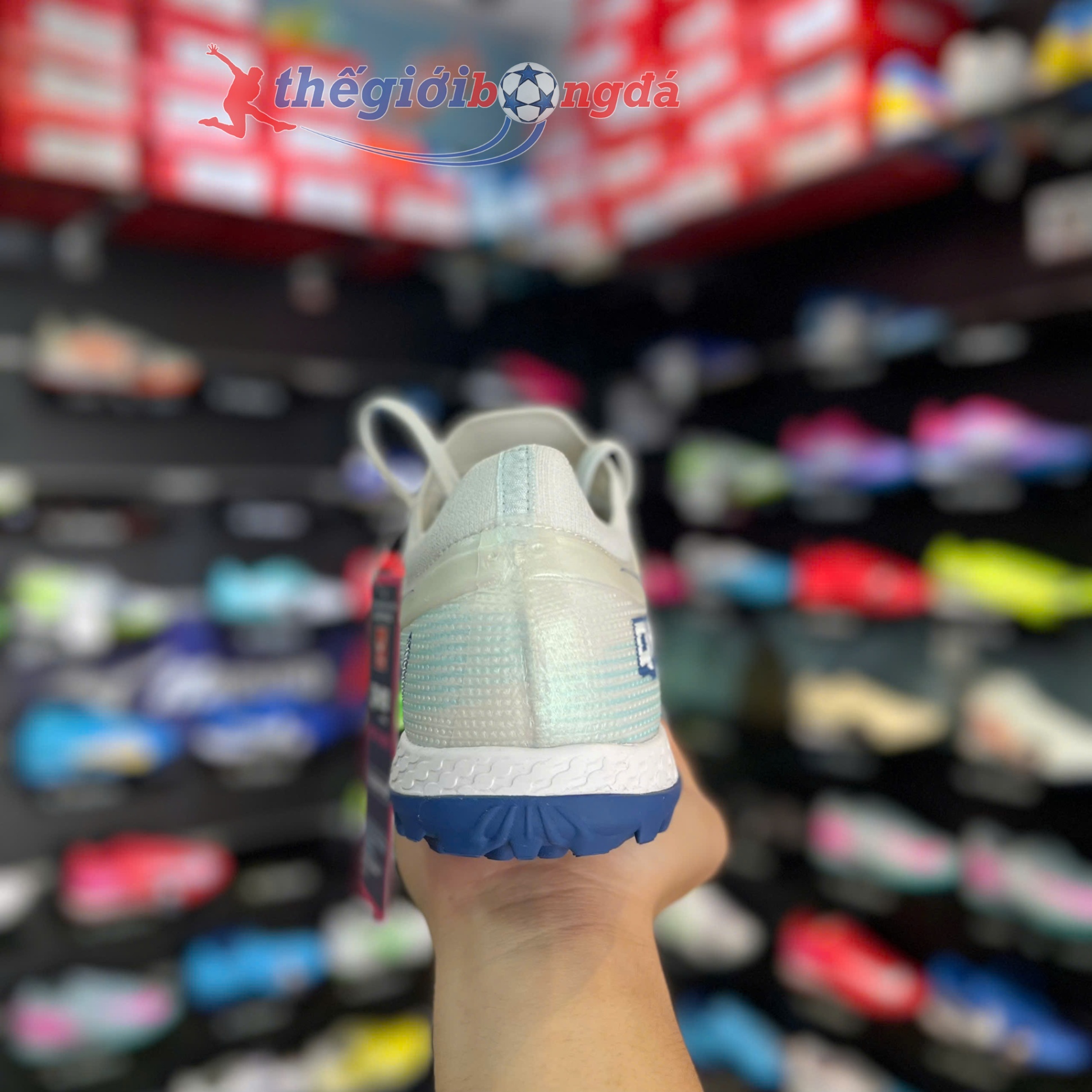 Giày đá bóng Wika QH19 Z-Vol Quang Hải - Xám xanh