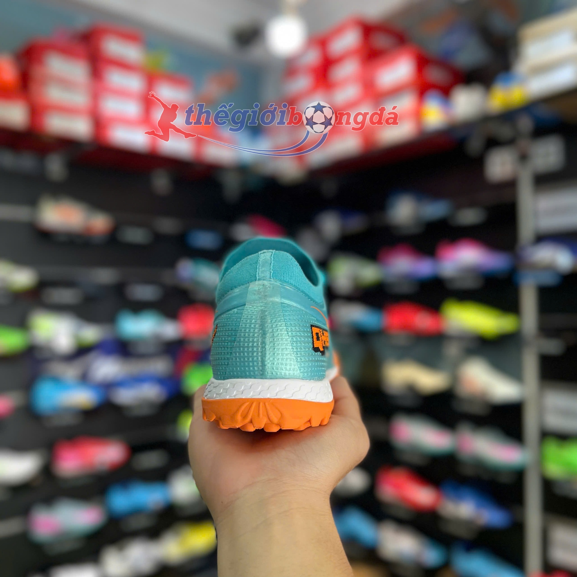 Giày đá bóng Wika QH19 Z-Vol Quang Hải - Xanh ngọc