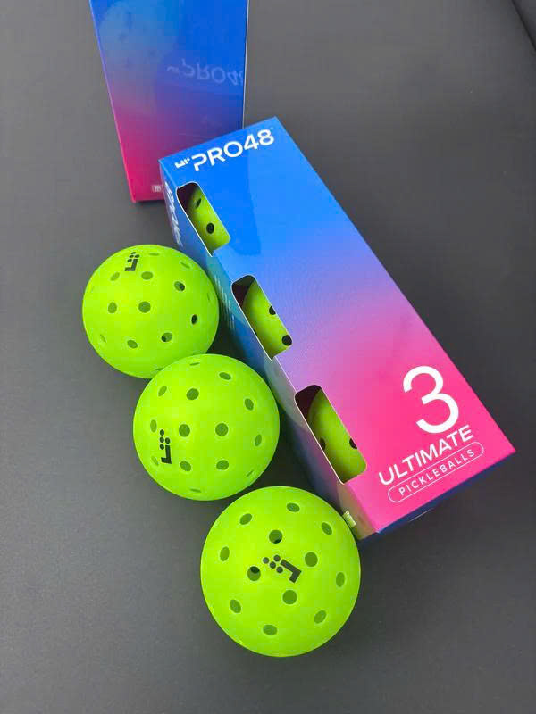 Bóng Pickleball LT Pro 48 Lỗ (hộp 3 quả)