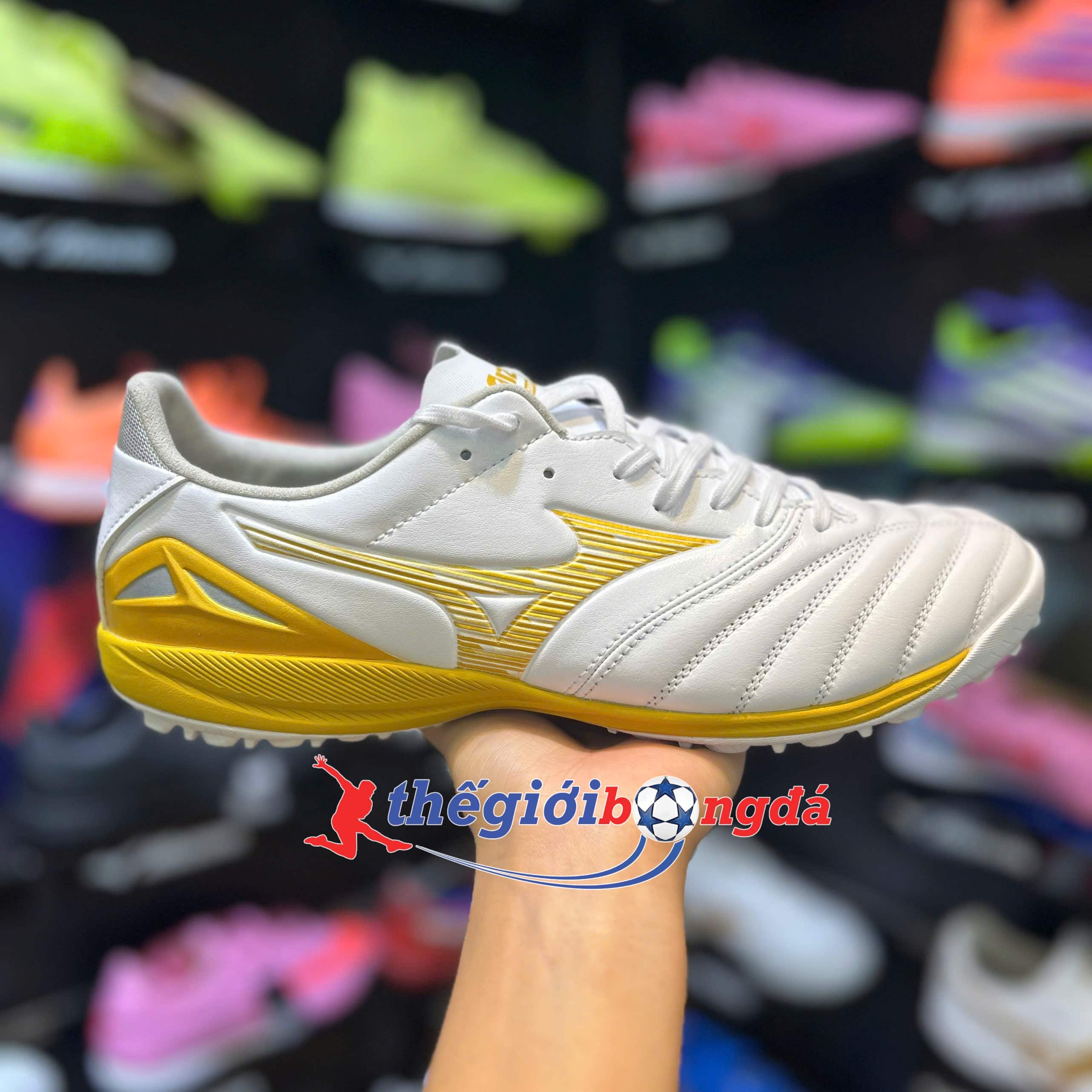 Giày đá bóng cỏ nhân tạo Mizuno Morelia Neo IV Pro TF - White Gold P1GD263550