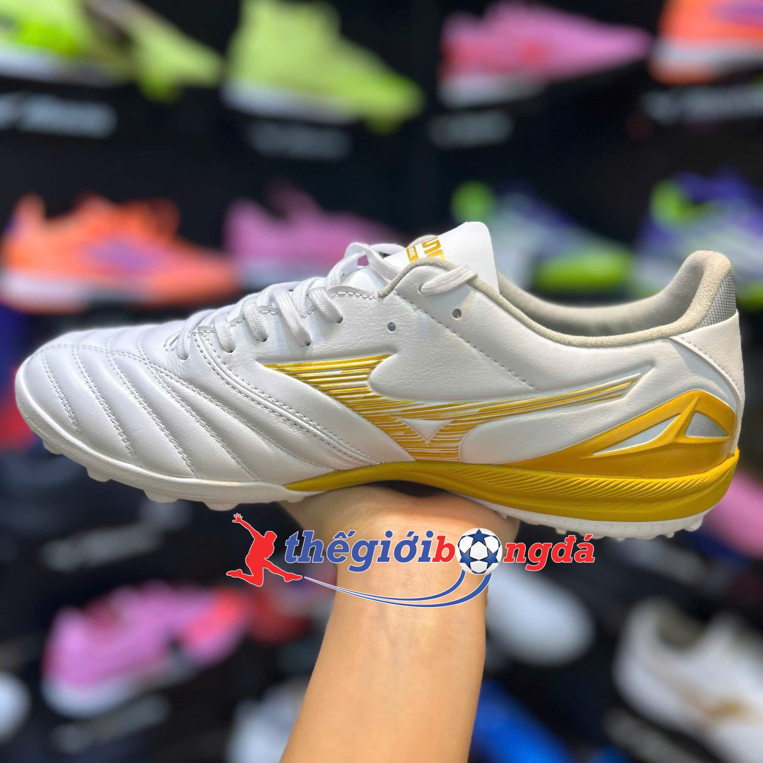 Giày đá bóng cỏ nhân tạo Mizuno Morelia Neo IV Pro TF - White Gold P1GD263550