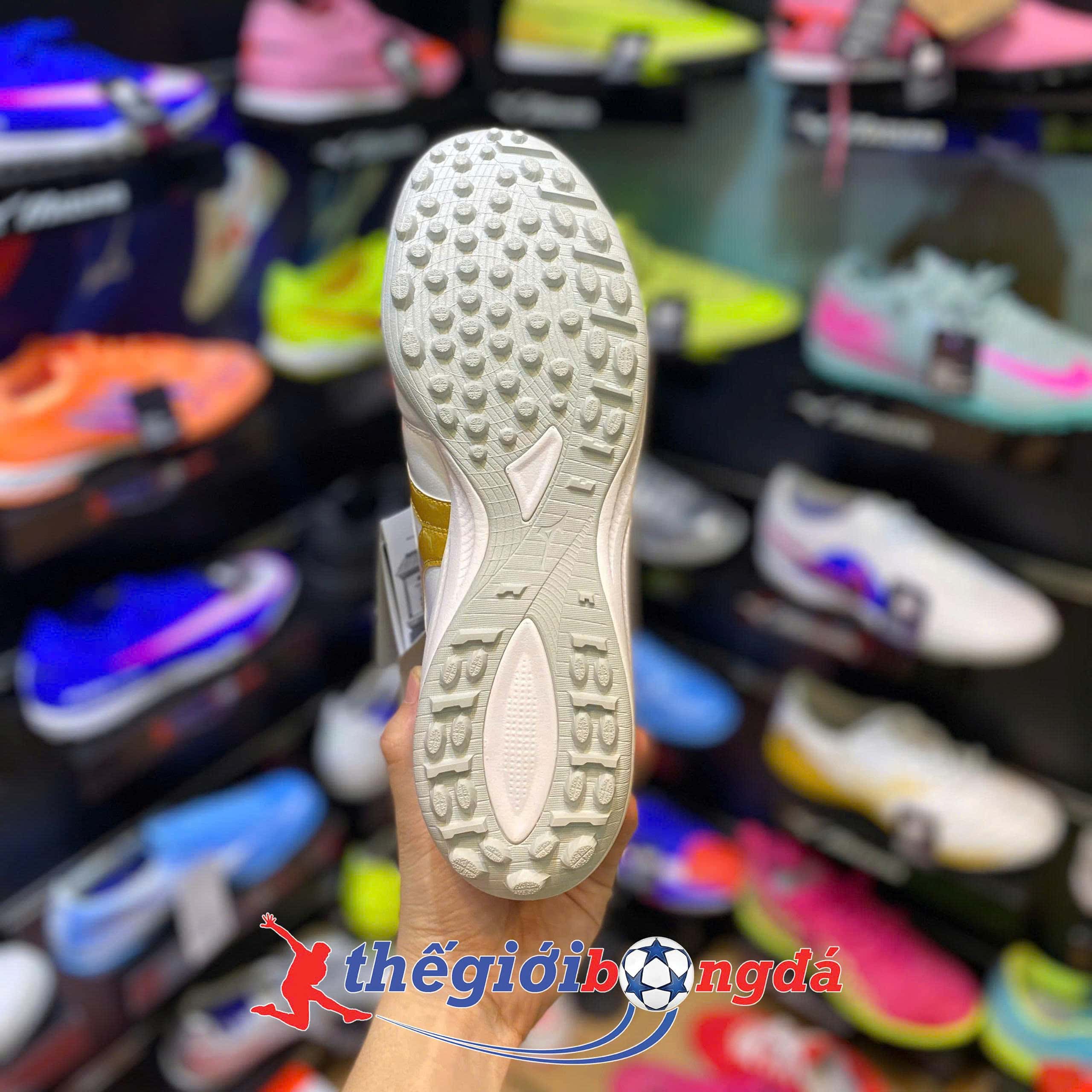 Mizuno Morelia Sala Japan TF - Trắng/Vàng Q1GB260250