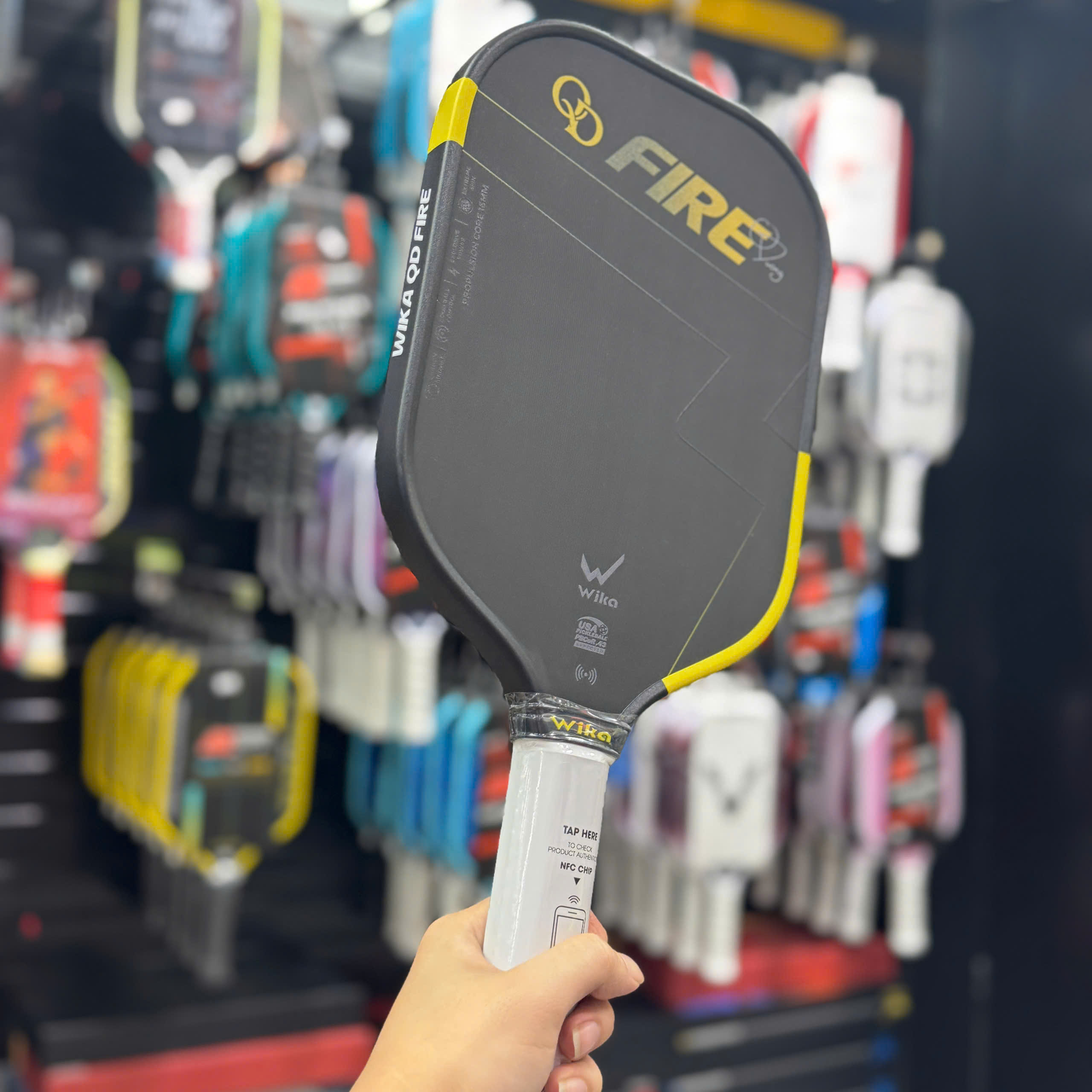 Vợt Pickleball Wika Fire Quang Dương 2026 - Vàng