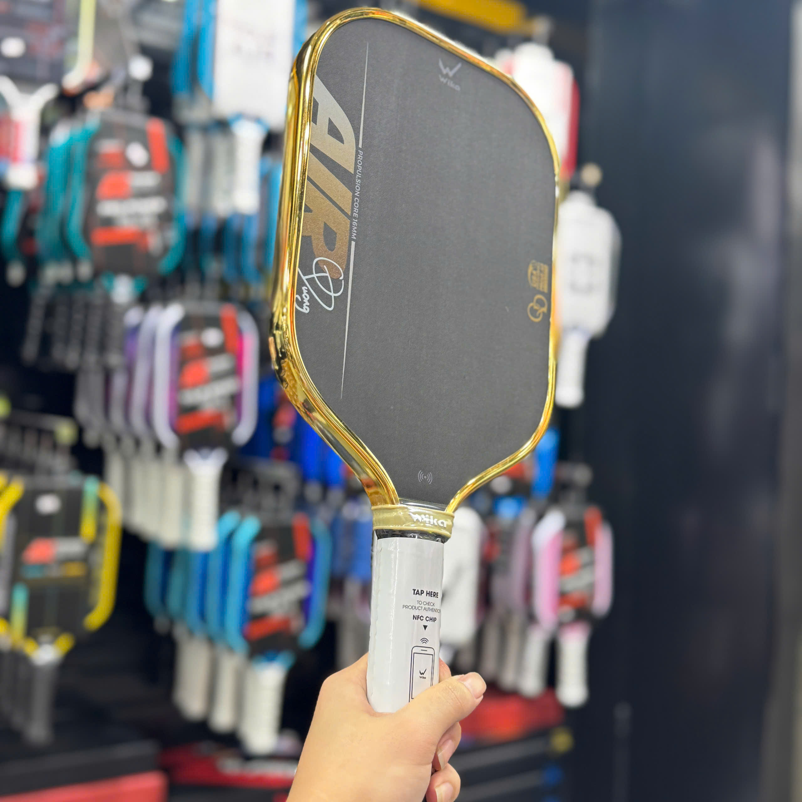 (bản viền kim loại) Vợt Pickleball Wika Air Quang Dương 2026 - Vàng