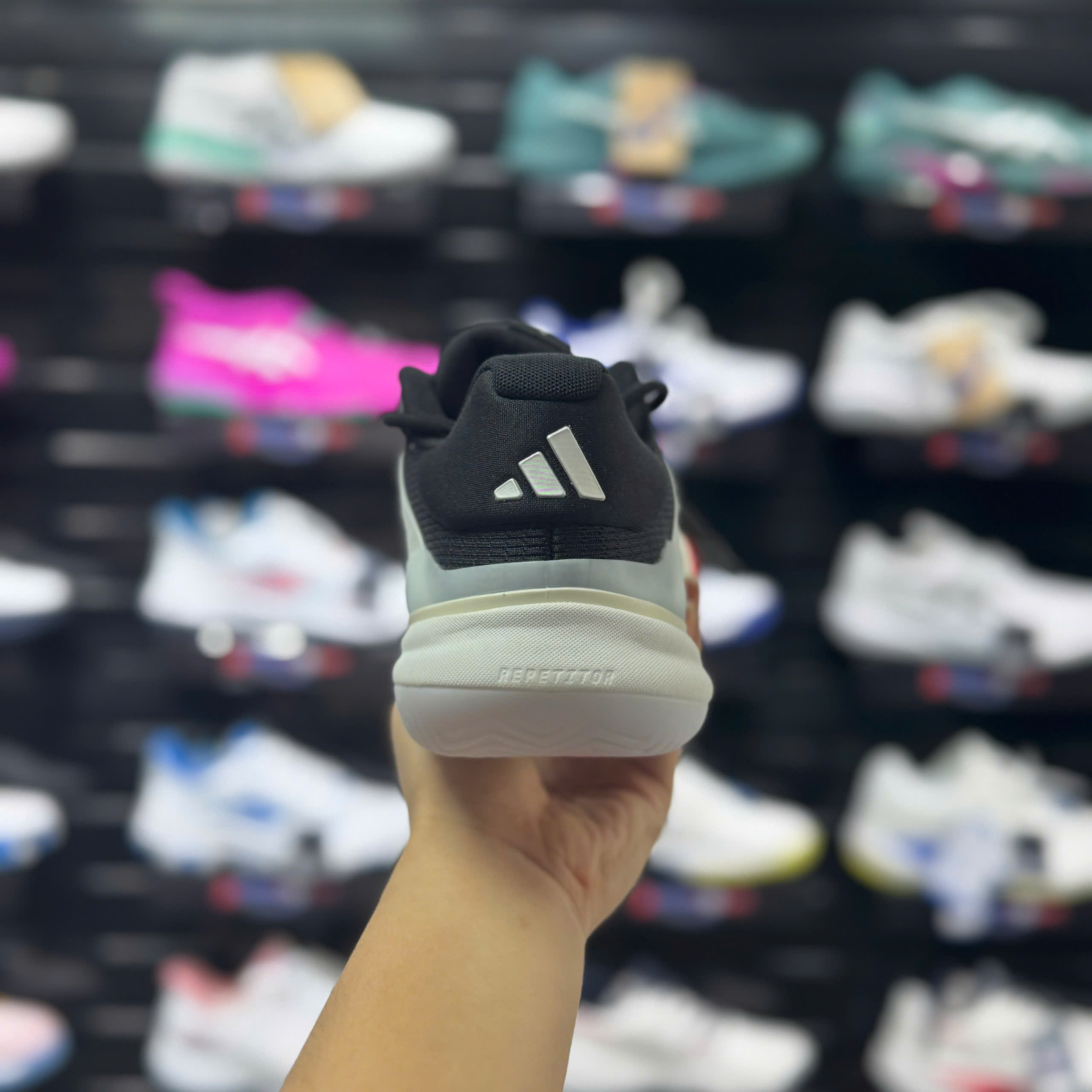 Giày Pickleball /Tennis Adidas Barricade 14M JR1741 Đen Trắng