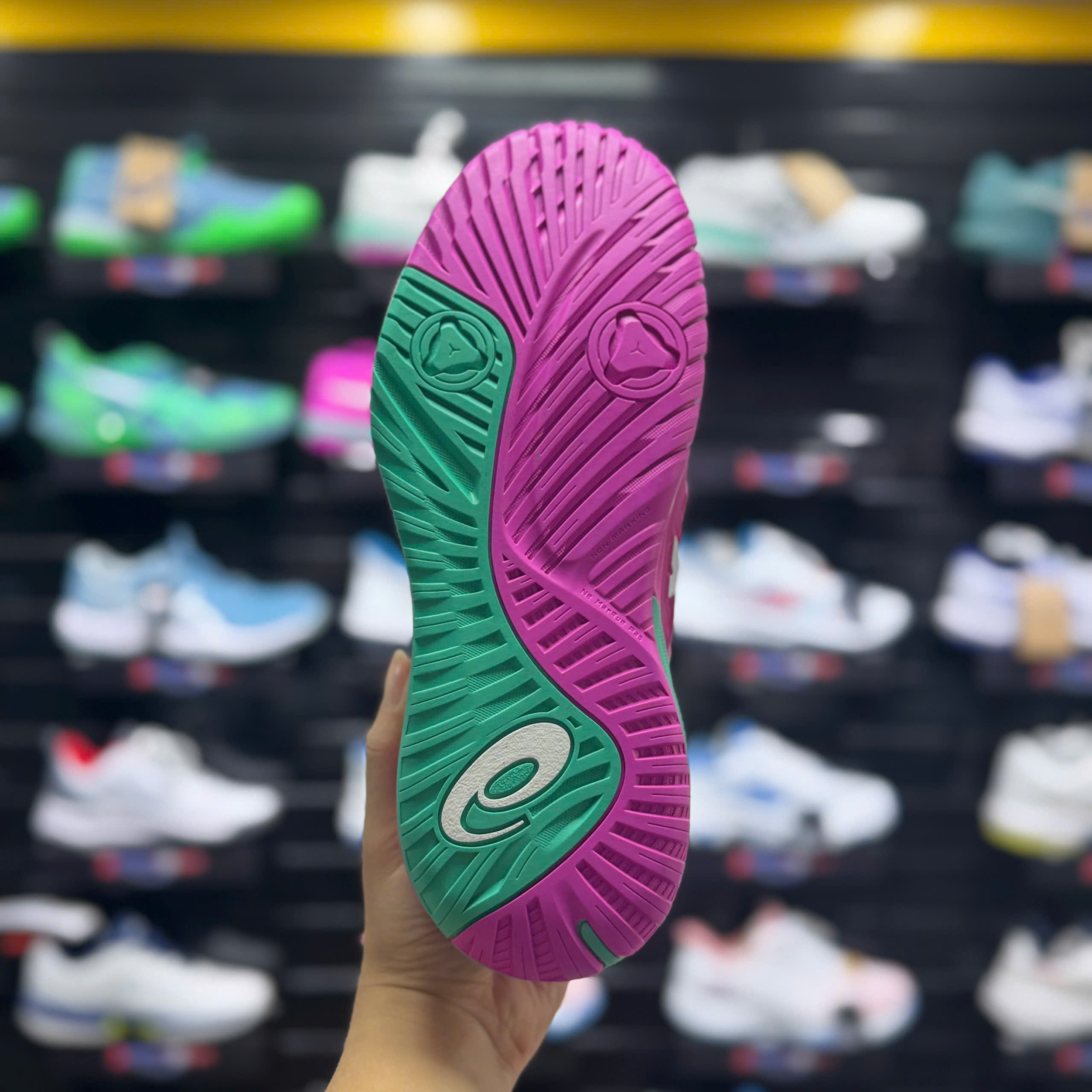 Giày Tennis/Pickleball Asics GEL-RESOLUTION X 1041A481-700 Hồng