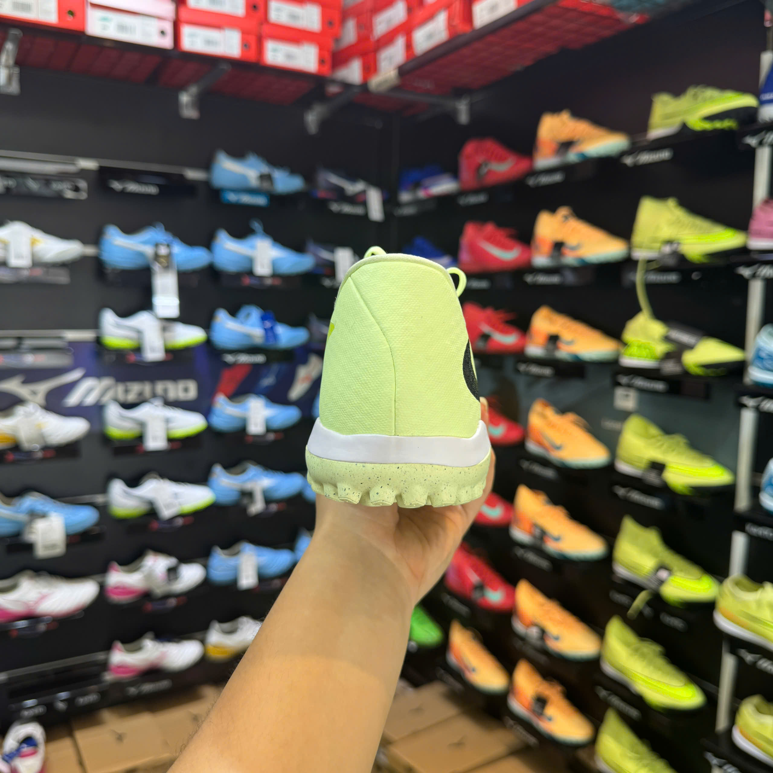 Nike Phantom 6 Academy Low Cut TF Max Voltage Limelight/Black HQ2325-800 Xanh nõn