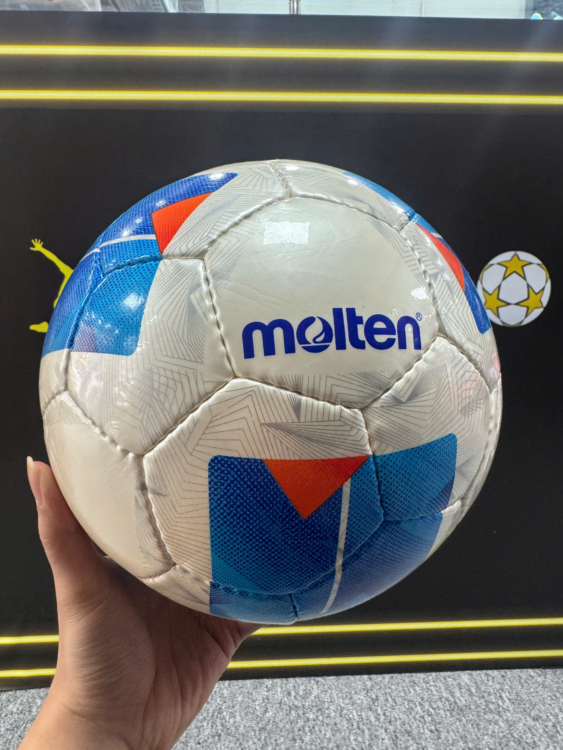 Bóng đá Molten F5N3250 – Size 5
