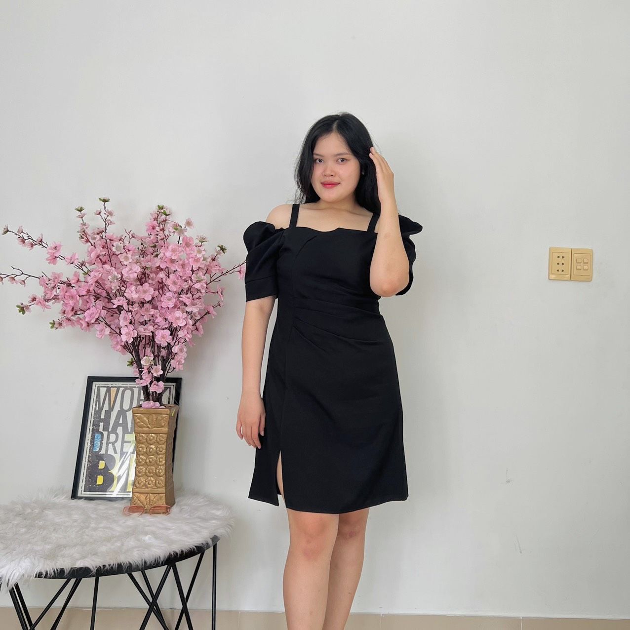Đầm tiểu thư dáng xòe tay phồng chiết eo, Váy trắng xếp ly cổ khoét chữ V  phối cúc bọc vải xốp quảng châu | Shopee Việt Nam