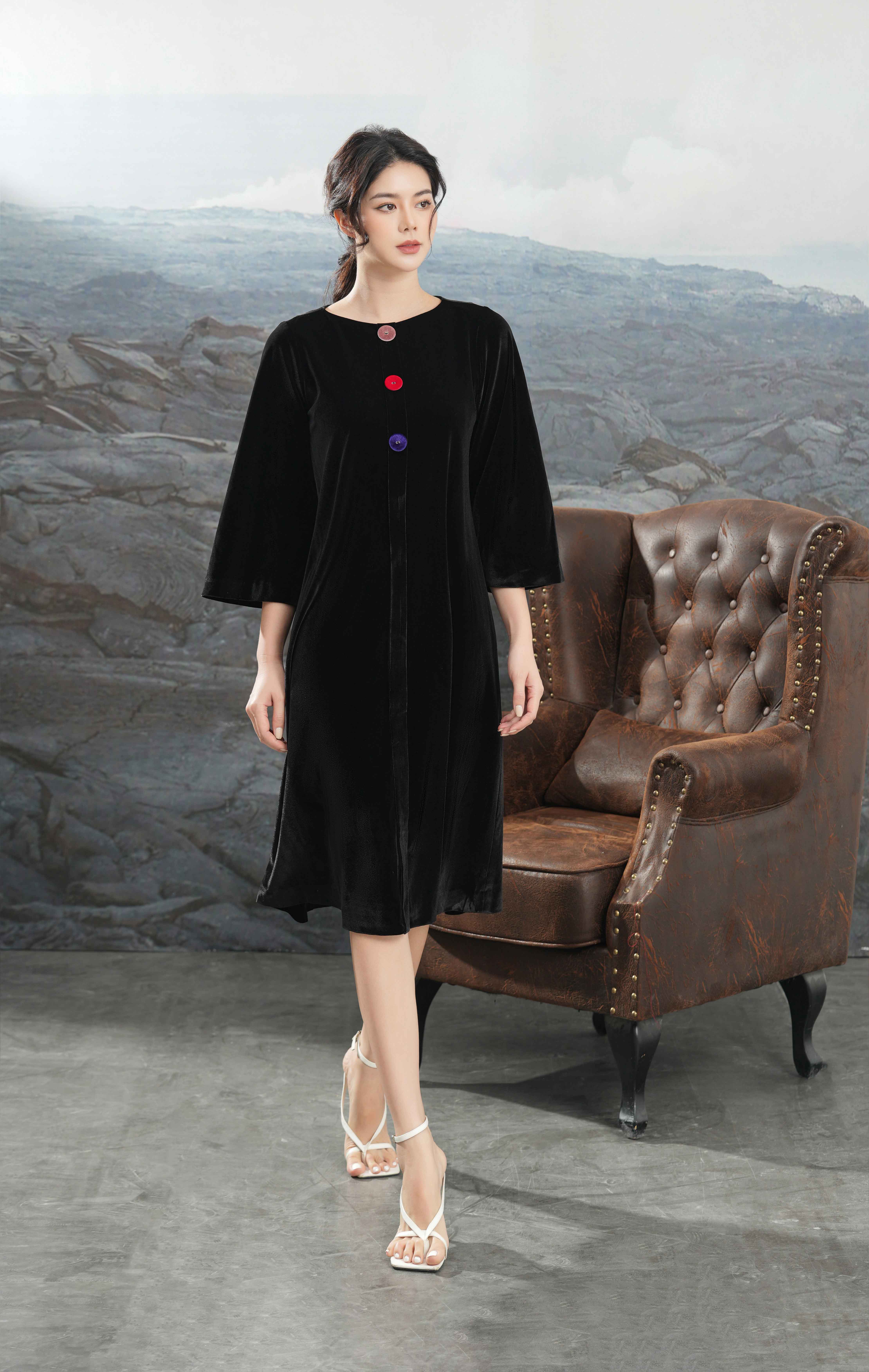 Đầm liền nữ 22LF6896135/SP2207