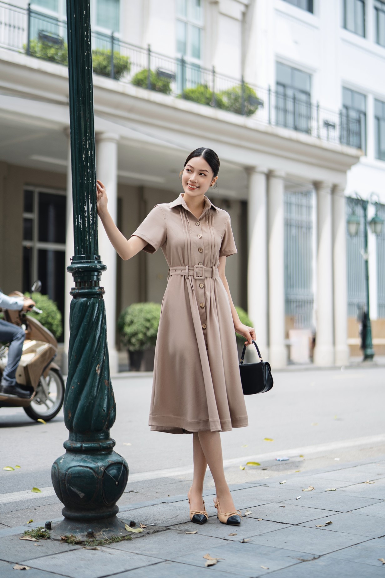 Đầm sơ mi NT xếp li 23LF3B6896109/SP2303