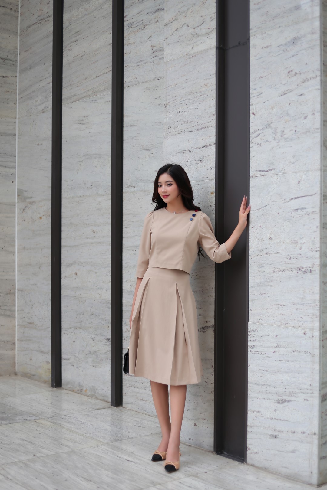 10 kiểu chân váy xòe cho nữ công sở U30 - Báo Khánh Hòa điện tử