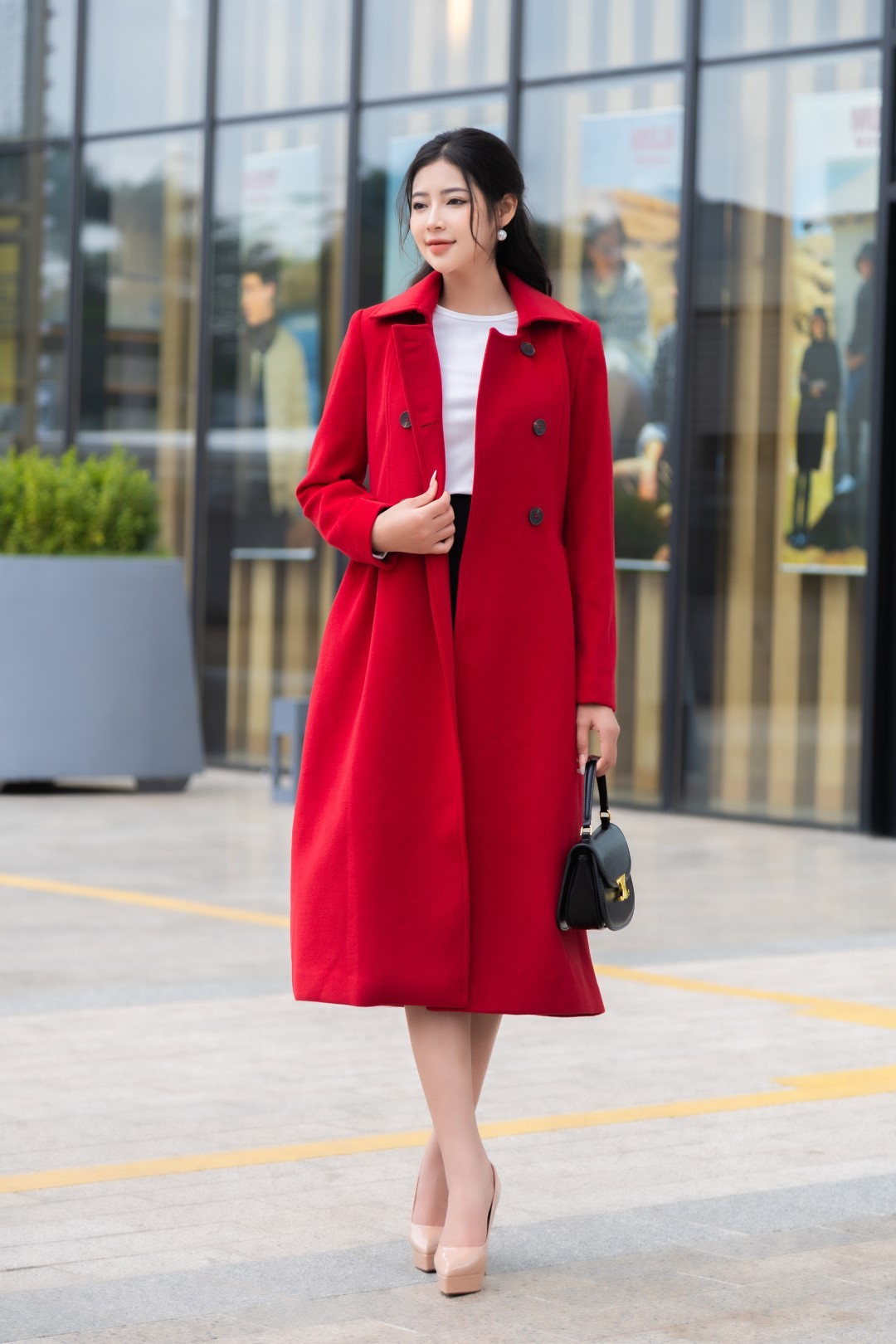 Áo khoác dạ chính là item được sủng nhất nhì mùa rét, nàng muốn mặc sang cứ  học sao Hàn