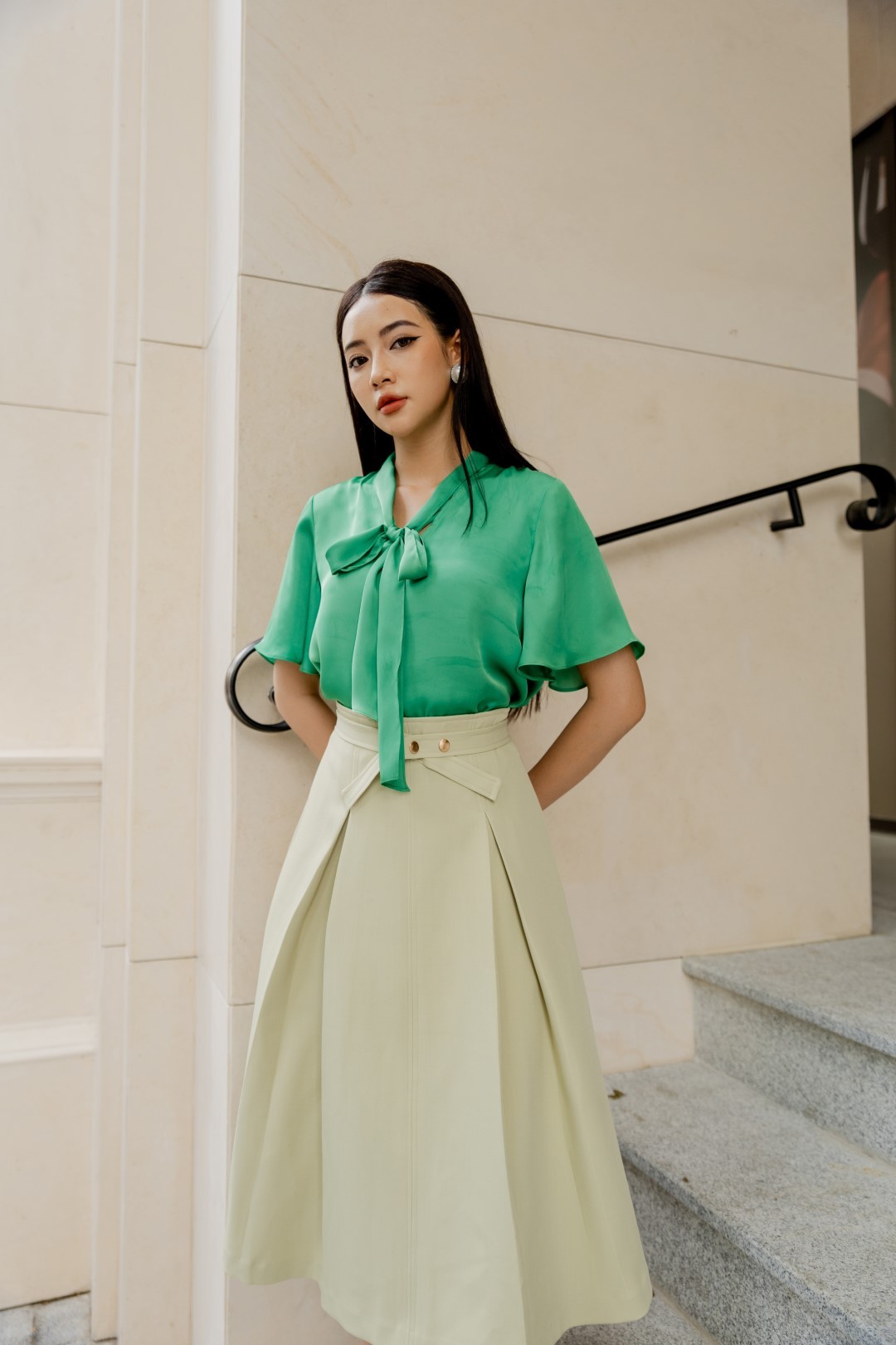 Chân váy xếp li nữ 24MF36818047/SP2403