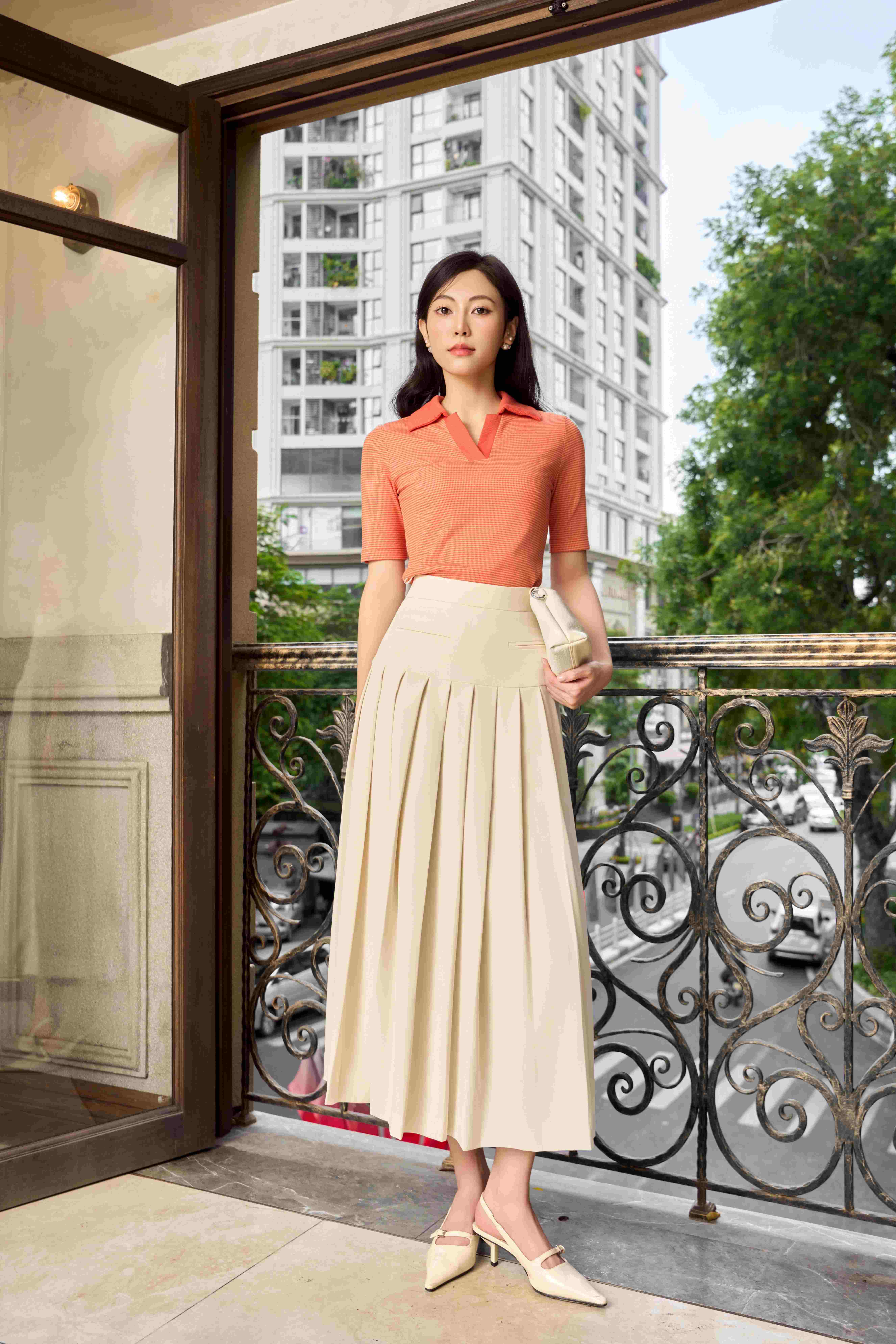 Chân váy xếp li nữ 24MF3689093/SP2403
