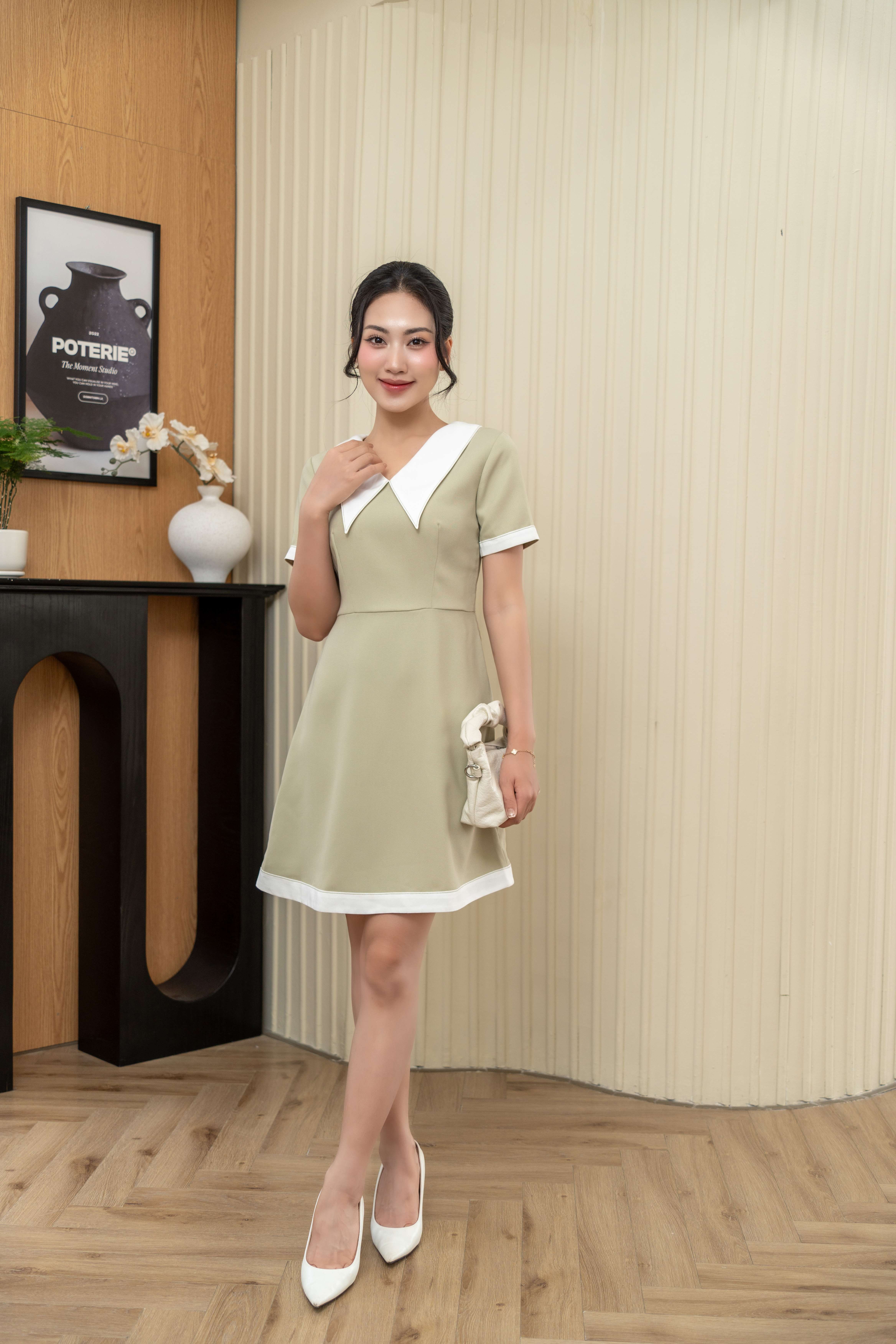 Đầm A cổ sen nhật nhọn NT 23DW1B56176/ON2302