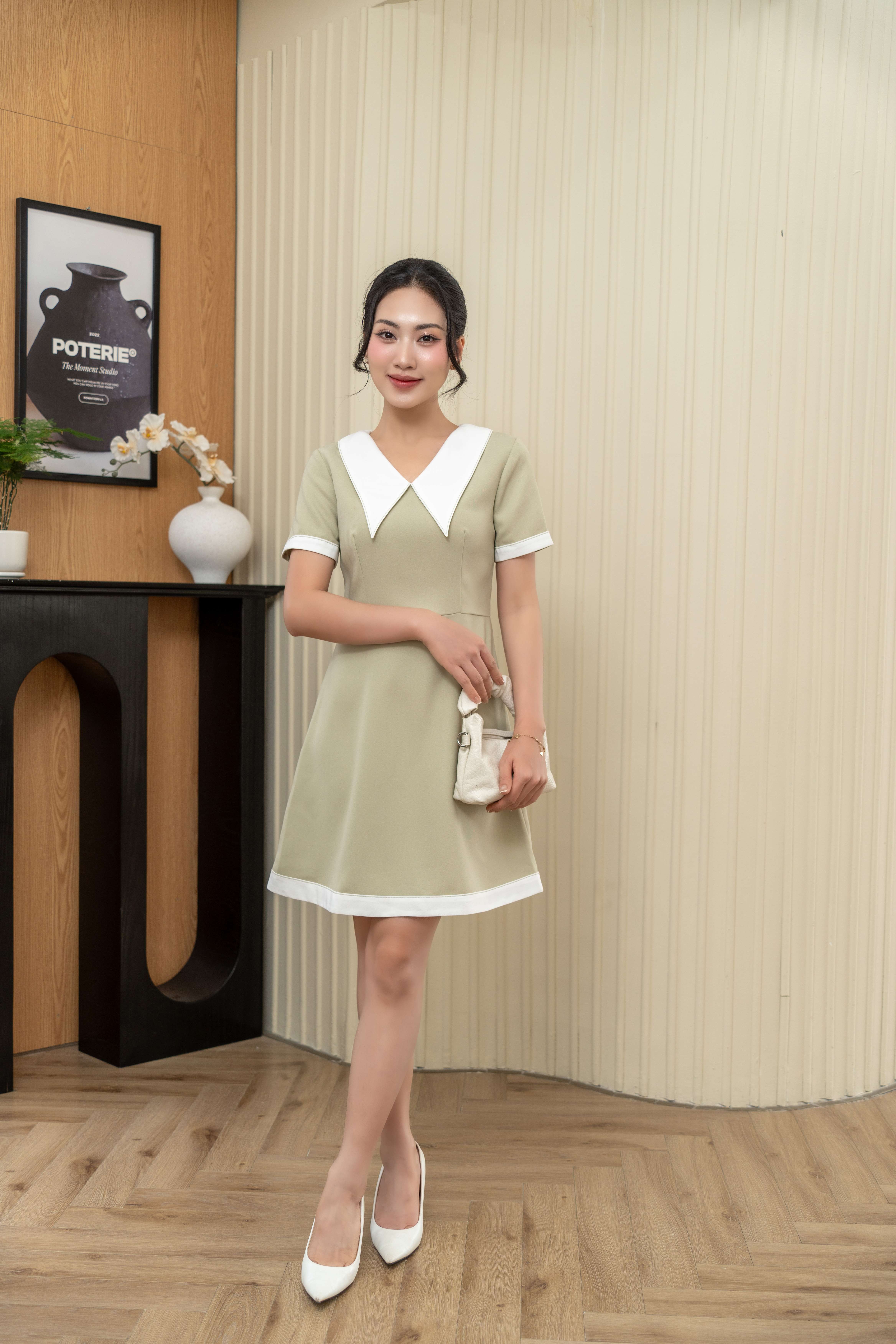 Đầm A cổ sen nhật nhọn NT 23DW1B56176/ON2302