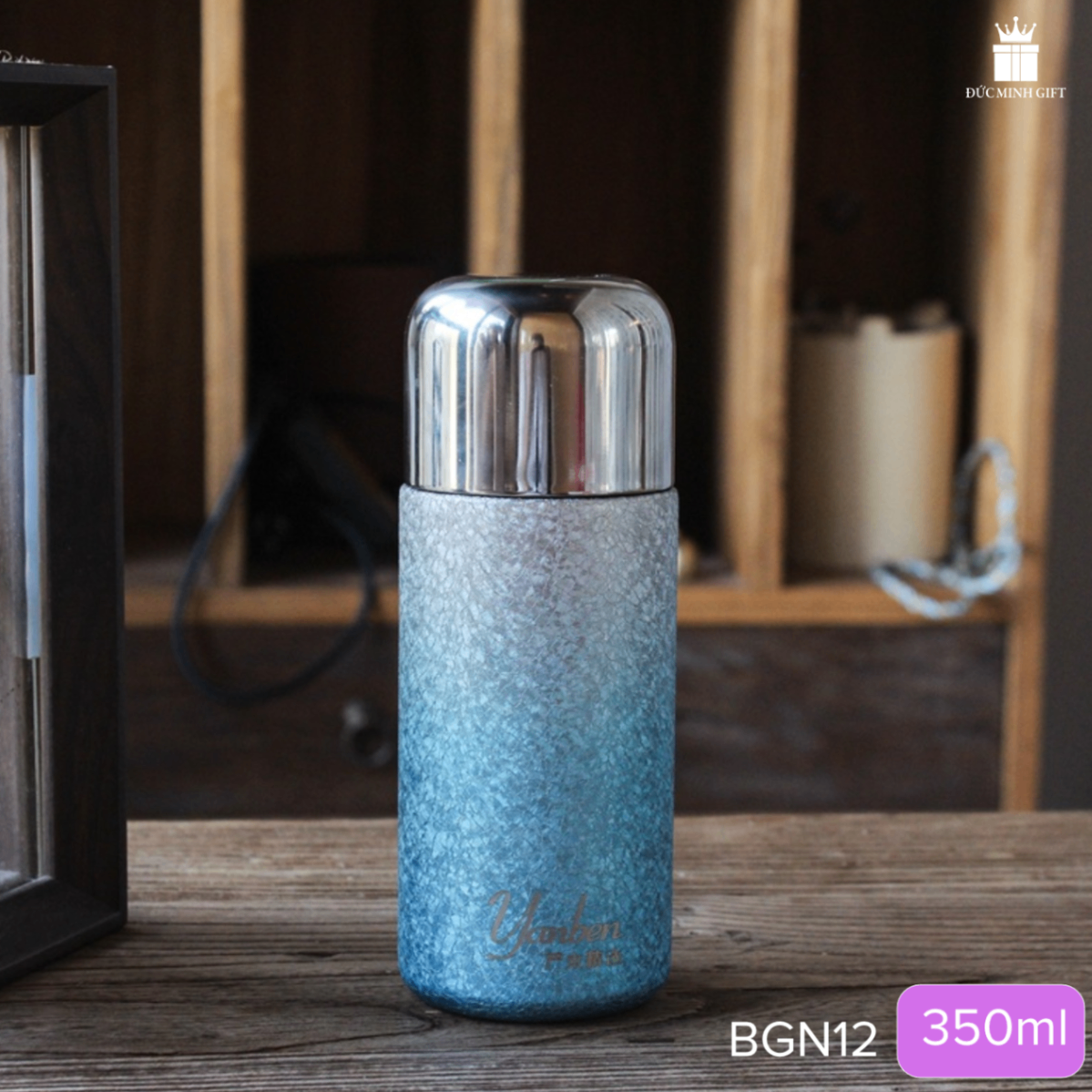 Bình giữ nhiệt titan cao cấp 350ml có ống hút màu gradient txanh pha lê băng