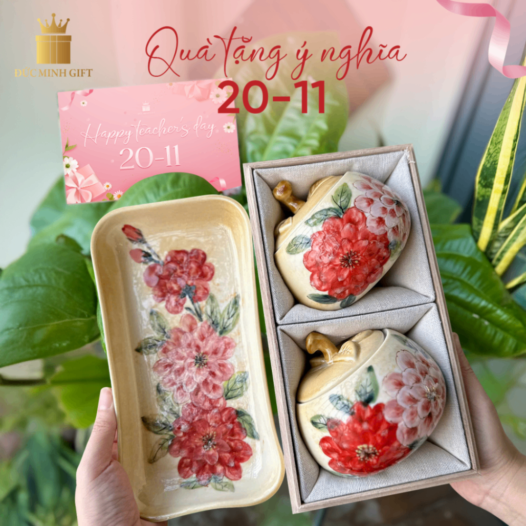 Set 2 hũ mứt 300ml quả táo + 1 khay mứt hoa trà vẽ tay (kèm hộp quà tặng)
