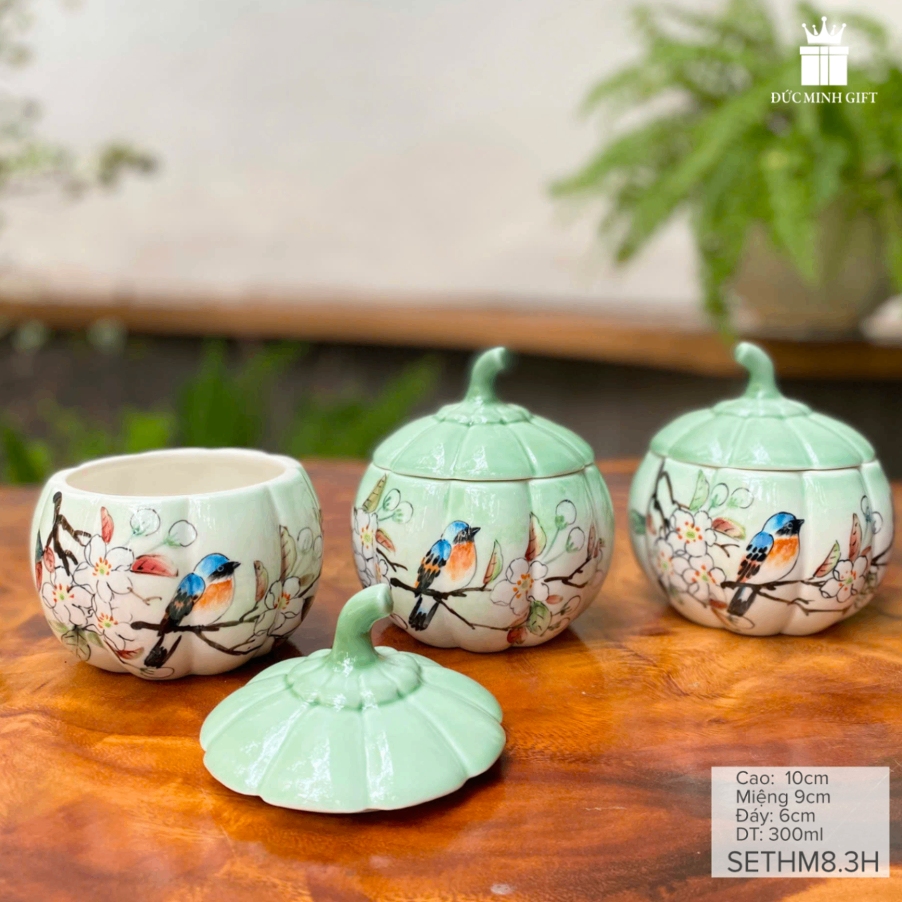 Set 3 hũ mứt 300ml quả bí hoa và chim nền xanh vẽ tay (bán lẻ)