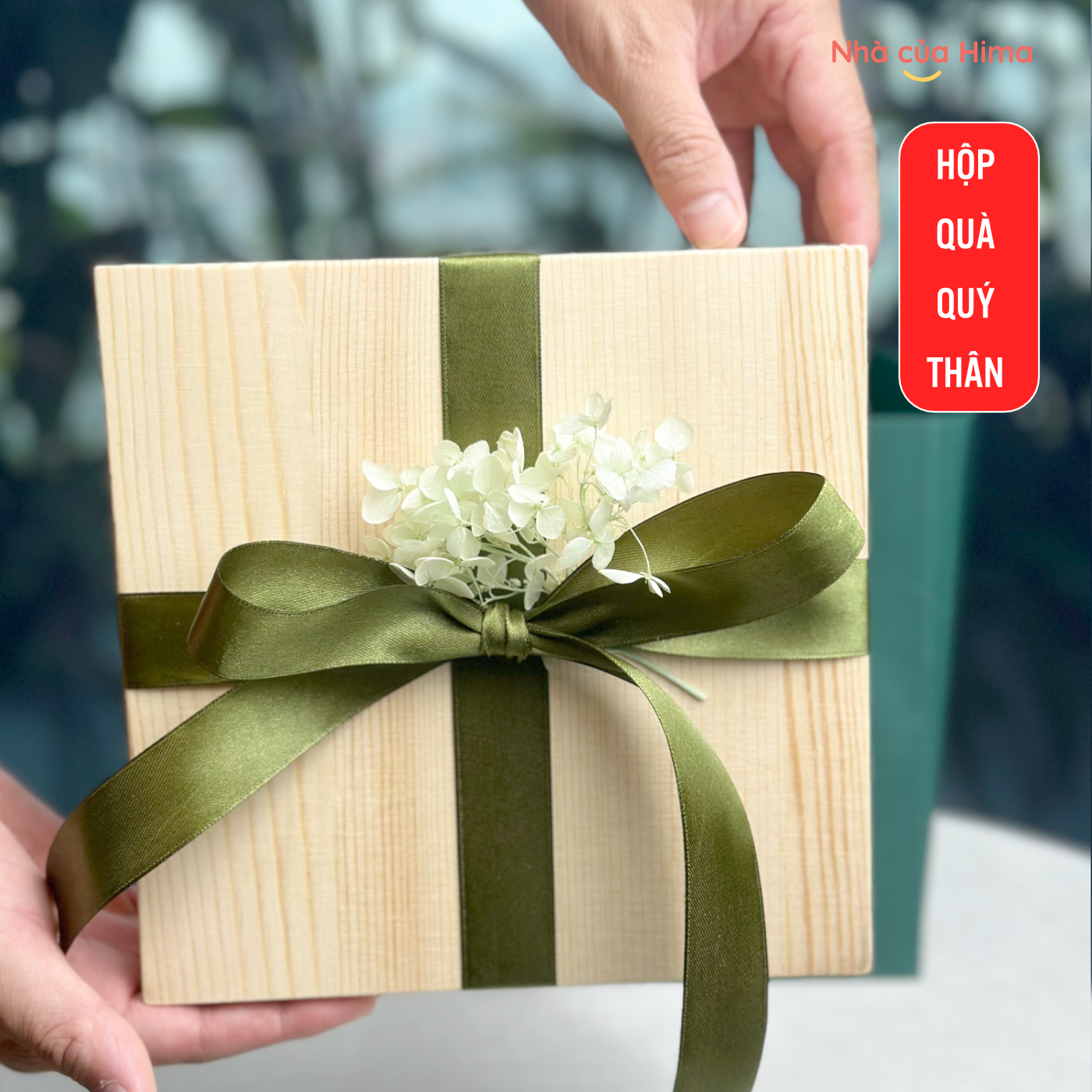 Hộp quà Quý Thân