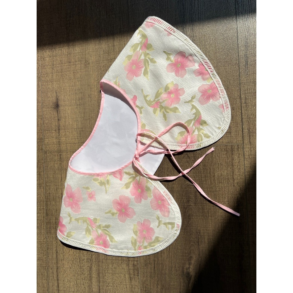 Cổ áo rời Removable collar
