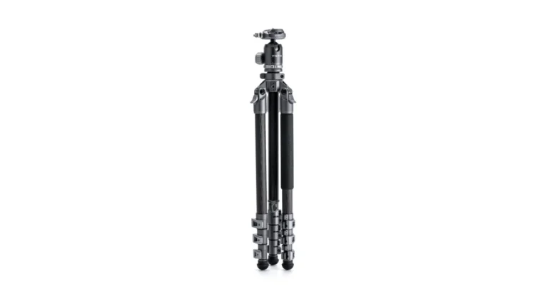 Chân máy Tilta BT05 Travel Ball Head with 3-Stage Carbon Fiber Tripod Legs (5KG) (Chính hãng )
