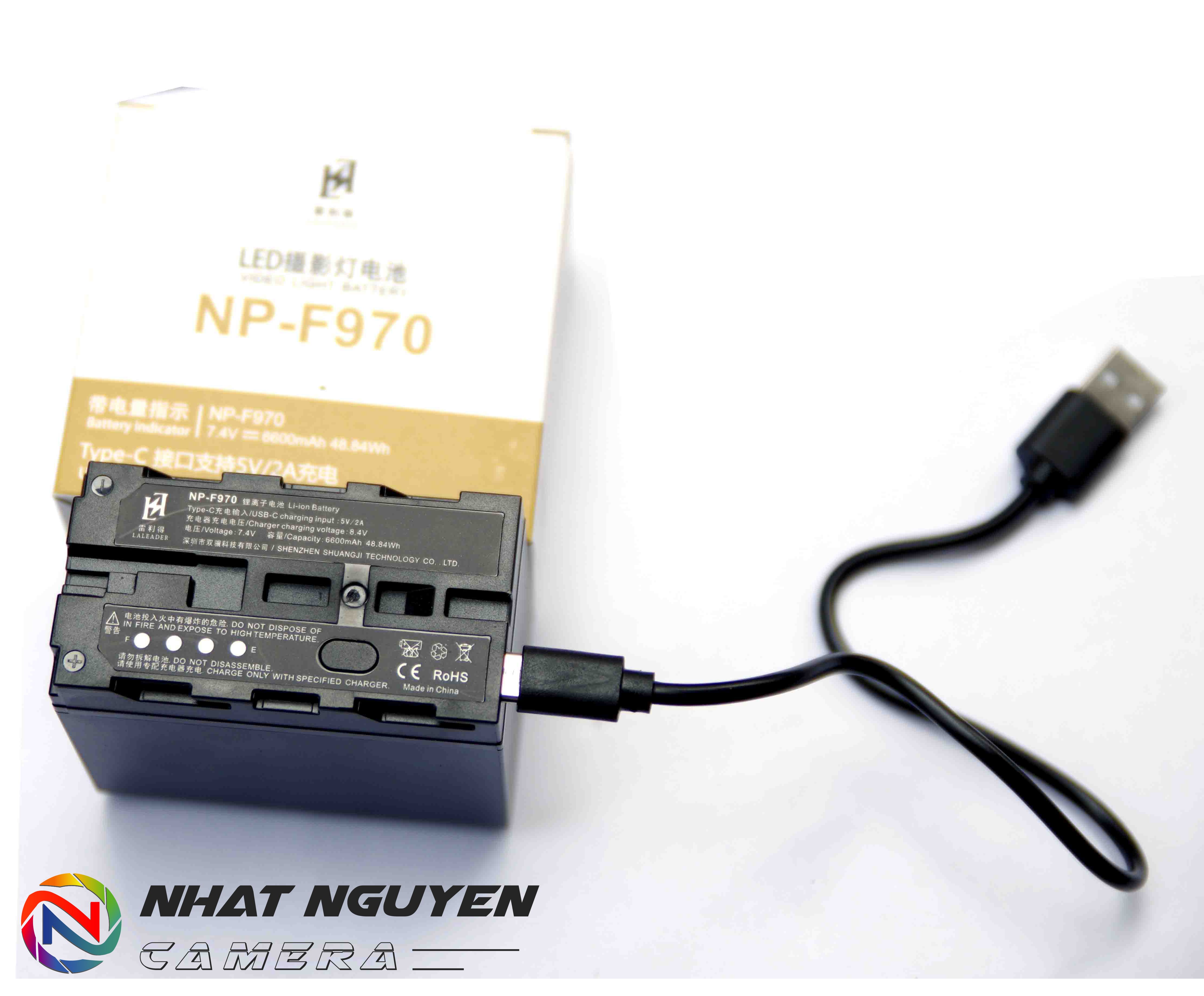 Pin NP F970 có cổng USB Type C