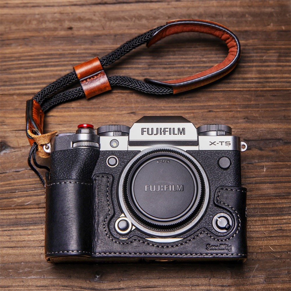 SMALLRIG Half Case / Wrist Strap Kit for FUJIFILM X-T5 - 3927