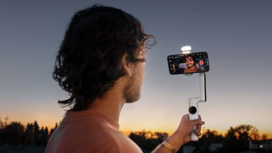 Gimbal Insta360 Flow Stabilizer (màu Xám)