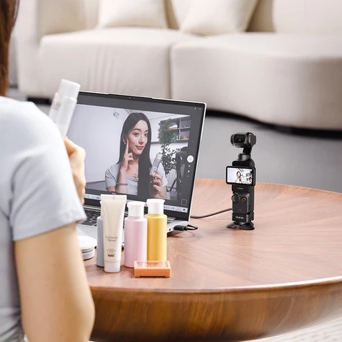 Ulanzi Pocket 3 Mini Tripod Kit ( Bao gồm Tripod và Đế sạc nhanh)