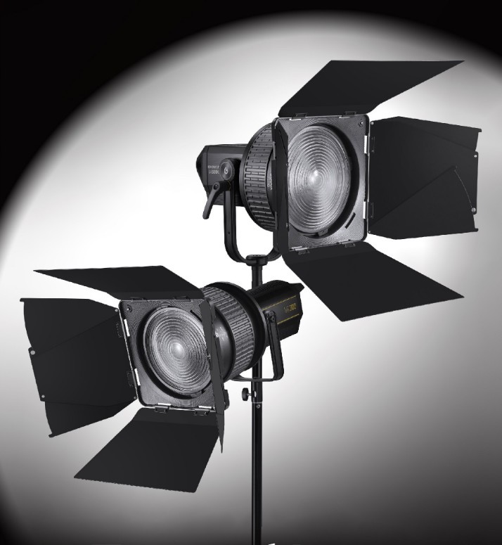 Ống kính Godox FLS10 Fresnel cho Đèn LED Knowled M600